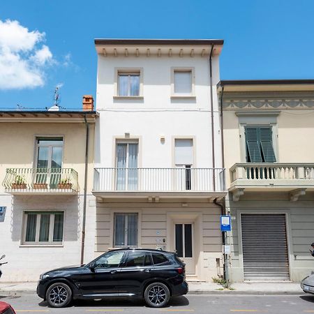 Suite Ondina Viareggio Apartments - Happy Rentals Bagian luar foto