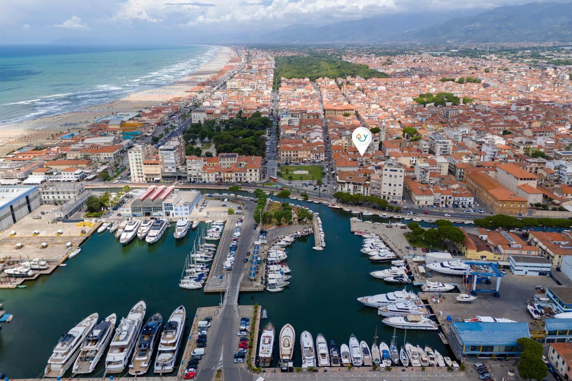 Suite Ondina Viareggio Apartments - Happy Rentals Bagian luar foto
