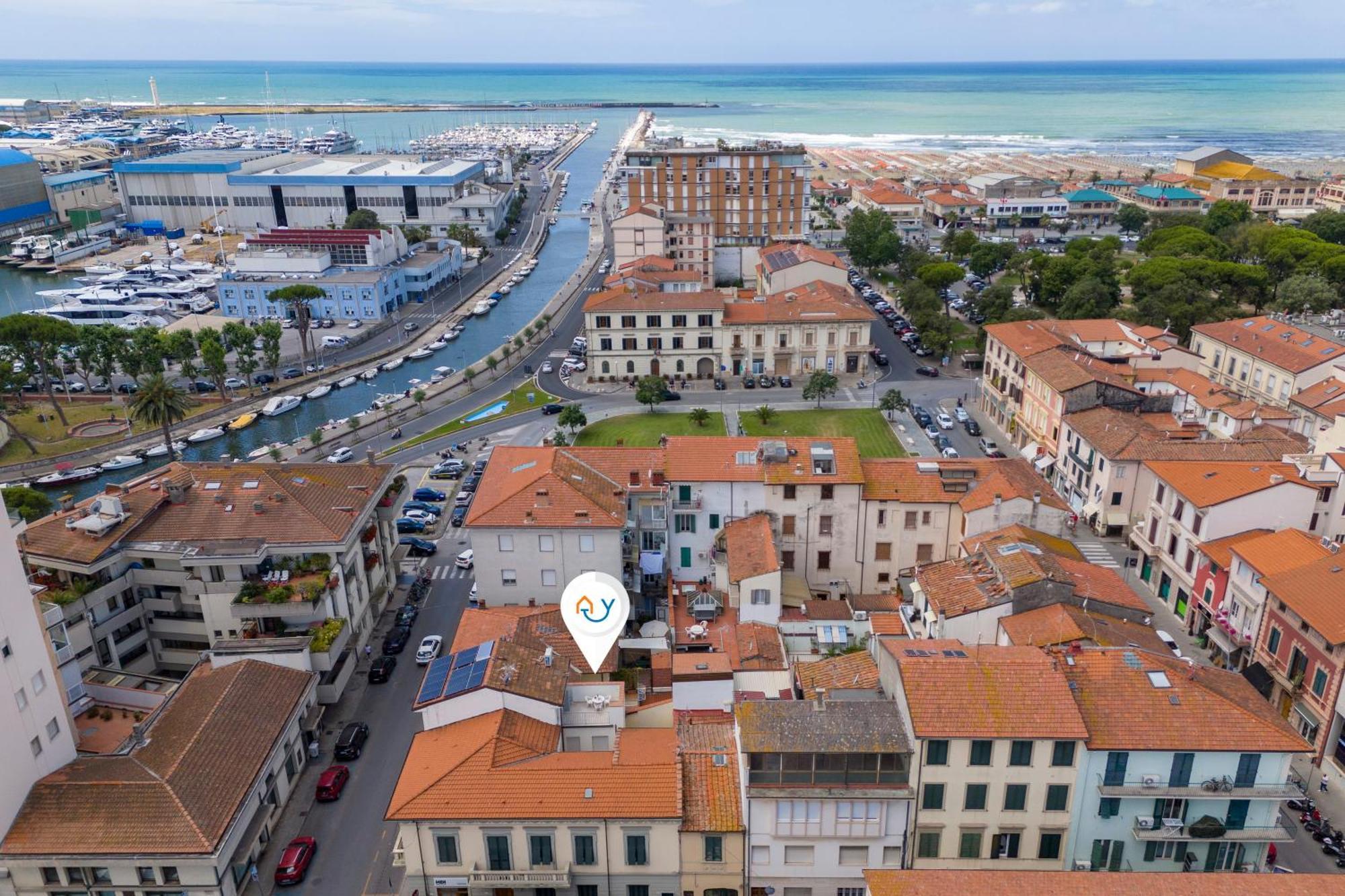 Suite Ondina Viareggio Apartments Bagian luar foto